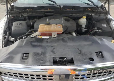 2015 Ram 1500 Laramie из США, поврежденный, VIN 1C6RR6NM0FS591978